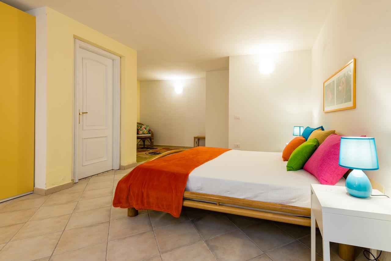Apartment In S'Abba E Sa Pedra With Pool Golfo Aranci Exteriör bild